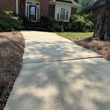 Driveway-and-Walkway-Cleaning-in-Greeneville-SC 0
